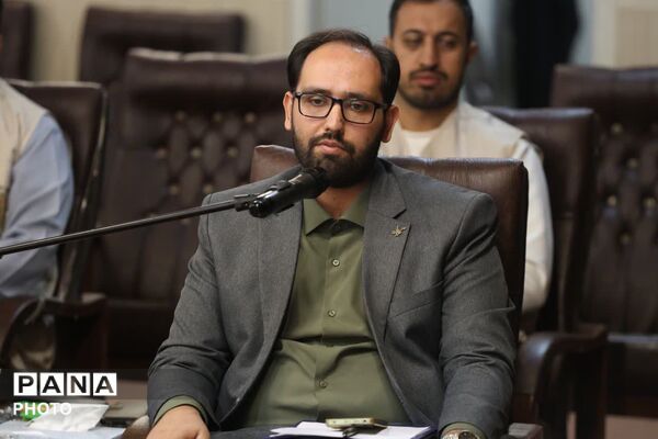 دیدار مدیرکل کانون پرورش فکری همدان با آیت‌الله شعبانی