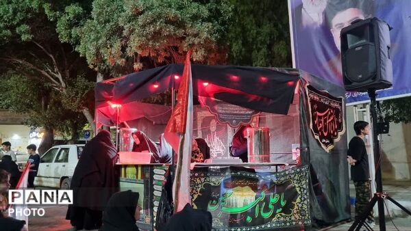 حضور پرشور نوجوانان ابرکوهی در تجمعات شبانه