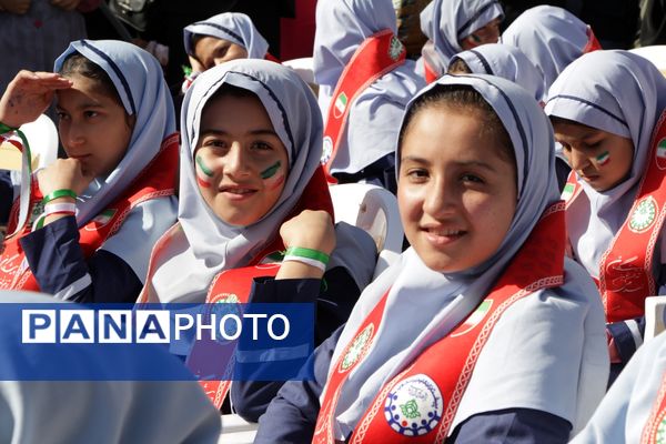 تجلی اقتدار مردم بهارستان در راهپیمایی ۱۳ آبان