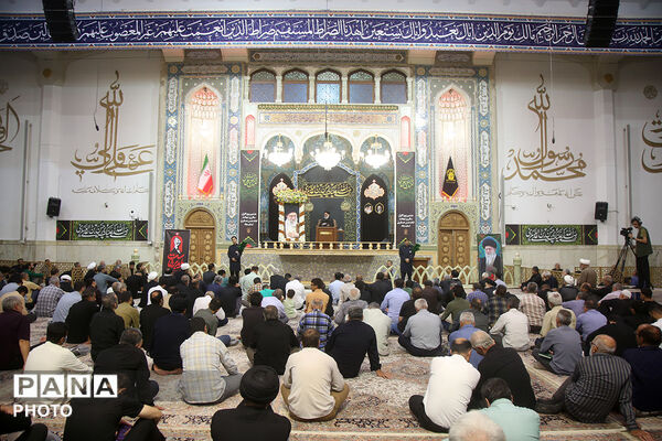 عزاداری شب شهادت امام حسن عسگری(ع) در حرم کریمه اهل بیت(س)