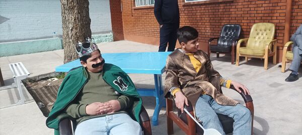 تقدیر از دانش‌آموزان برتر دبیرستان پژوهش آشخانه 