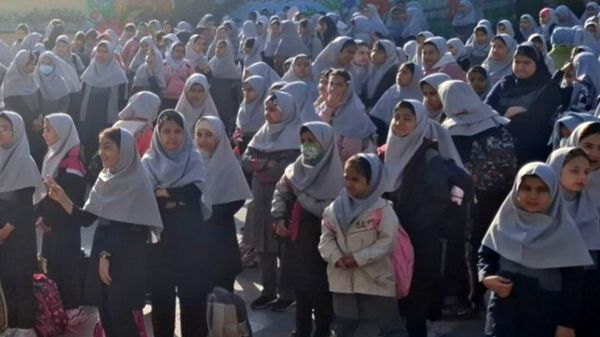 جشن روز پرستار و ولادت حضرت زینب(س) در دبستان نیایش 2