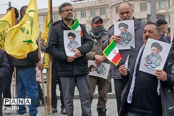 تجدید عهد و پیمان فرهنگیان و مردم چهاردانگه با رهبر و آرمان های انقلاب