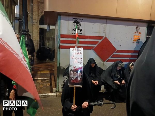 بیست و هشتمین شب از شهادت رهبر شهید امت امام خامنه ای (ره) 