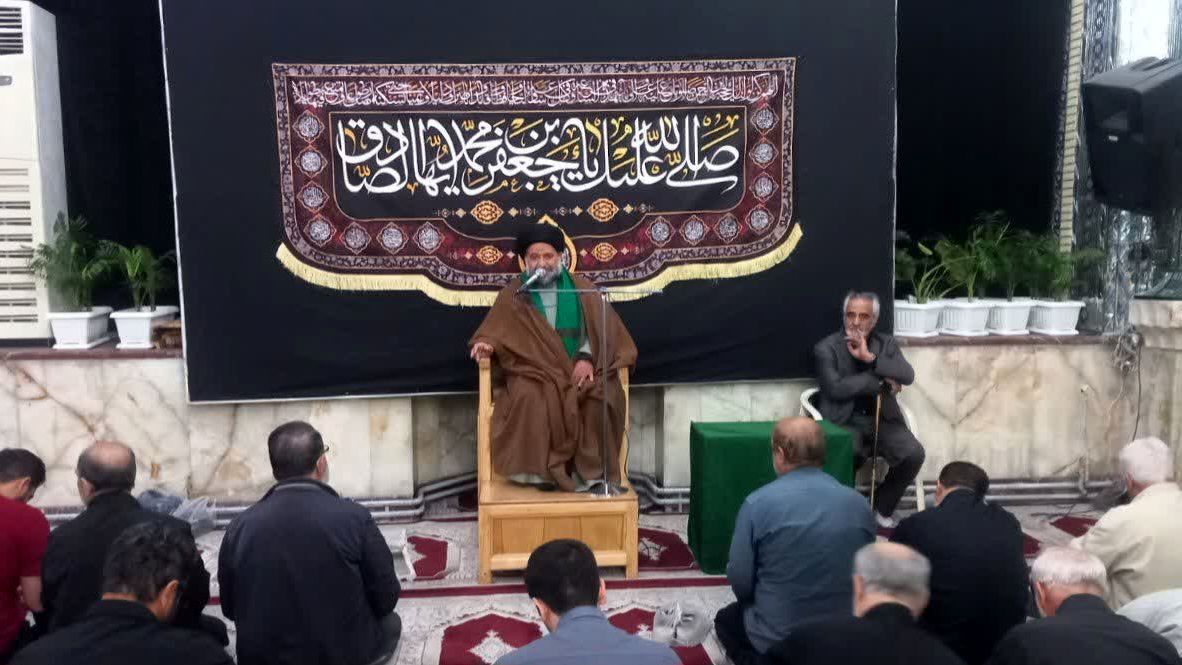 سخنان امام صادق آزادی از بند گناه را رقم می‌زند