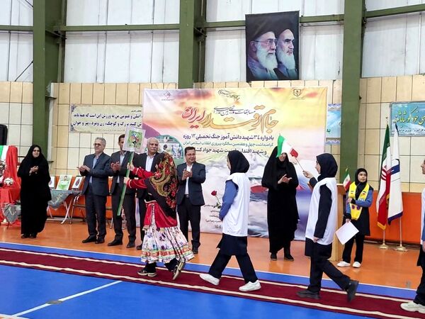 مسابقات میان مدرسه‌ای و افتتاحیه جام اقتدار توسط دبیرستان مصلی نژاد حضرت زهرا (س)