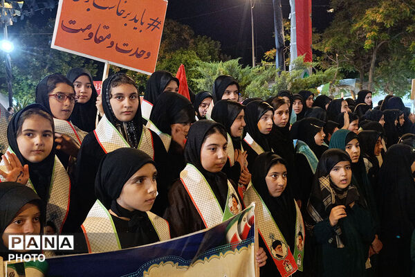 اجرای سرود «رهبر شهیدم» با مشارکت چهار تشکل دانش‌آموزی در بجنورد
