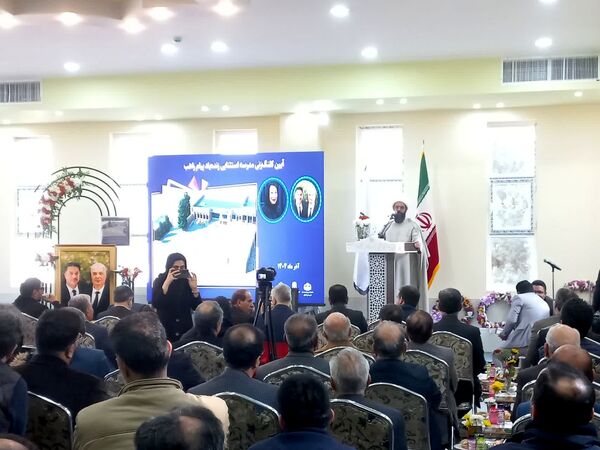 کلنگ نخستین مدرسه زنده‌یاد پیام راهب در قمصر به زمین زده شد
