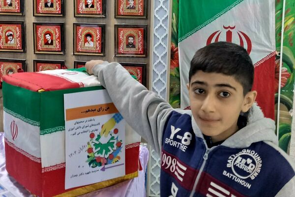برگزاری انتخابات شورای دانش آموزی در مدارس ناحیه دو شهرری 