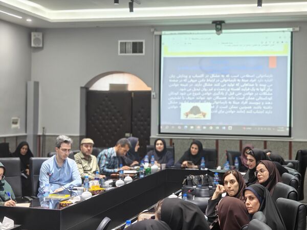 (طرح هم راه) همراهی والدین با مدرسه برای رشد آموزشی و تربیتی دانش‌آموزان پایه اول