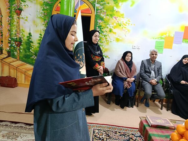 جشن یلدا در دبیرستان نمونه اندیشه 