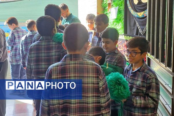 سیاه پوش کردن مدارس ناحیه دو شهرری به مناسبت ایام فاطمیه 