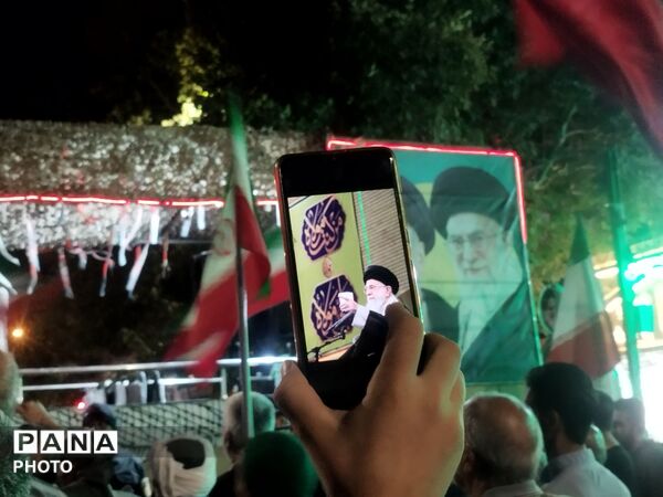 حضور  پر شور مردم در برنامه‌های شبانه حسینیه امام خمینی نیشابور