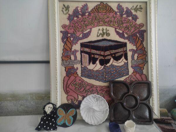 برگزاری نمایشگاه کارهای هنری در دبیرستان فیاض شهرستان کاشمر 