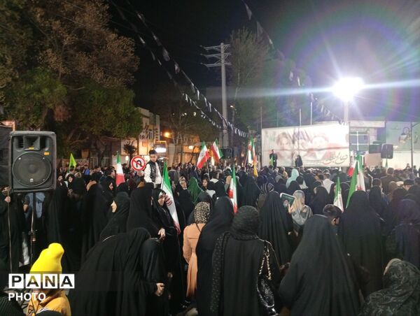 قیام مردم شهرستان نظرآباد در سی و هشتمین شب راهپیمایی 