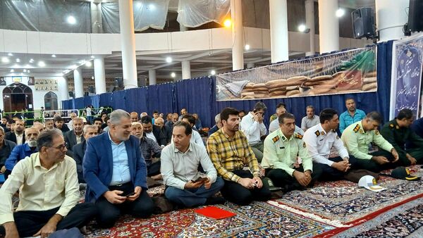 برگزاری آیین باشکوه گرامیداشت هفته دفاع مقدس در مصلی نظرآباد