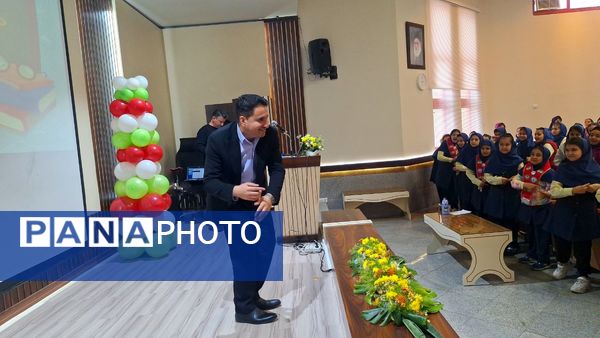 فریاد آزادی و همبستگی در دبستان آرمینه مصلی‌نژاد