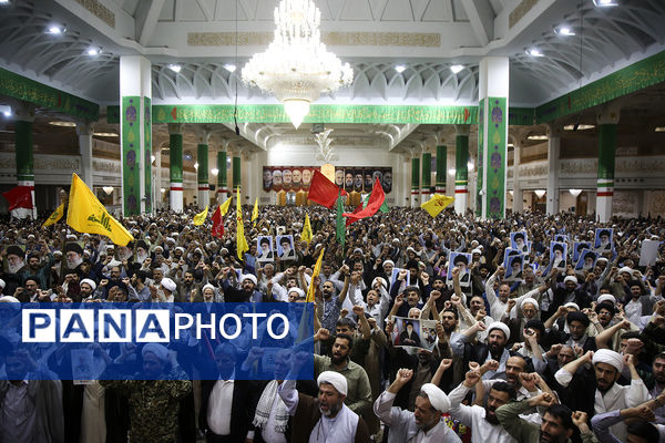 اجتماع بزرگ «فداییان ولایت، مدافعان وطن» در قم