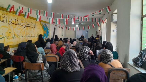 اولین جلسه مجمع انجمن اولیا و مربیان دبیرستان مخدره مرآتی