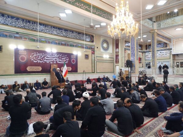 حضور حماسی جوانان و نوجوانان در شب هشتم محرم کاشمر