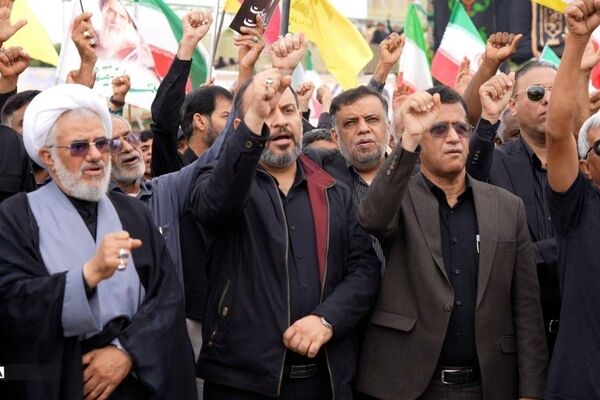  حضور معاون وزیر آموزش و پرورش در مراسم گرامیداشت چهلم رهبر شهید انقلاب اسلامی و دانش آموزان شهید میناب در بندرعباس
