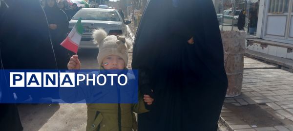 حضور پرشور مردم جلگه رخ در راهپیمایی بزرگداشت ۲۲ بهمن ماه