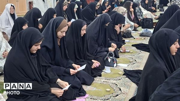 برپایی غرفه‌های خدمات‌رسانی و بسیجی  هم‌زمان با برنامه‌های ویژه روز جمعه