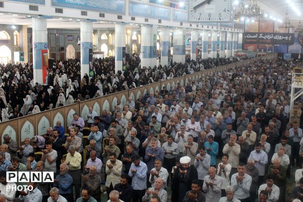 نماز جمعه امروز کرمان از نگاه دوربین