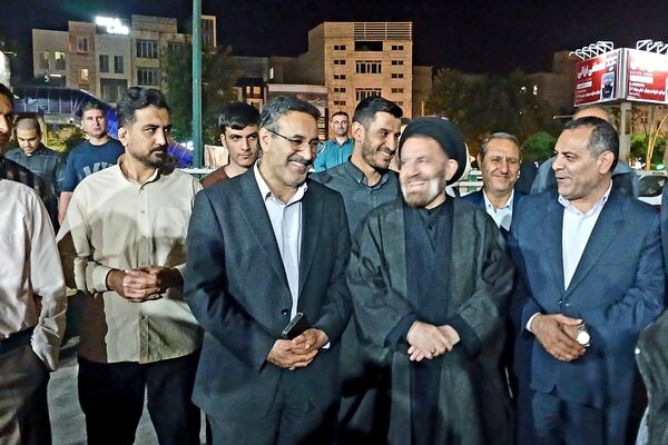 تجدید بیعت با رهبر و آرمان‌های انقلاب در خرم آباد