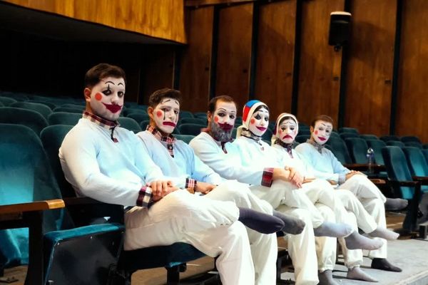 درخشش هنرمندان انجمن هنرهای نمایشی گروه باران الشتر در سی و هفتمین جشنواره تئاتر استان لرستان