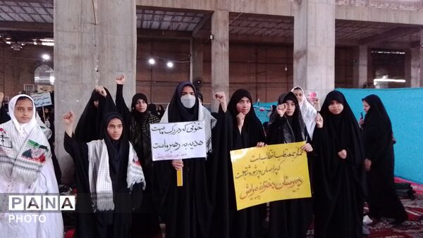 نماز عبادی سیاسی جمعه  همزمان با آغاز هفته بسیج دانش آموزی در مسجد جامع شهرستان نیشابورـ۲