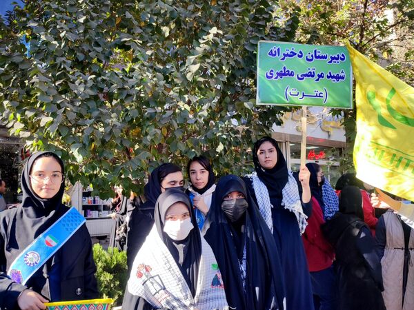 راهپیمایی یوم الله روز 13 آبان