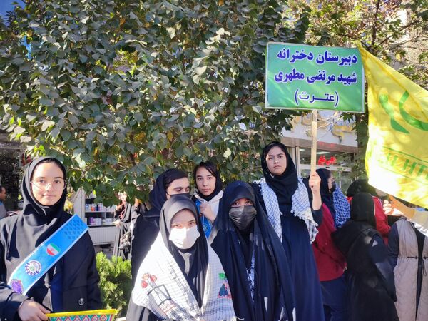 راهپیمایی یوم الله روز 13 آبان