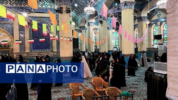 ضیافت همدلی و معنویت بسیجیان دبیرستان برازنده مقدم یک یزد