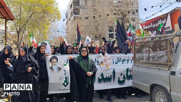 چهل روز تنهایی پس از شهادت امام انقلاب؛ مردم اسدآباد همچنان در صحنه