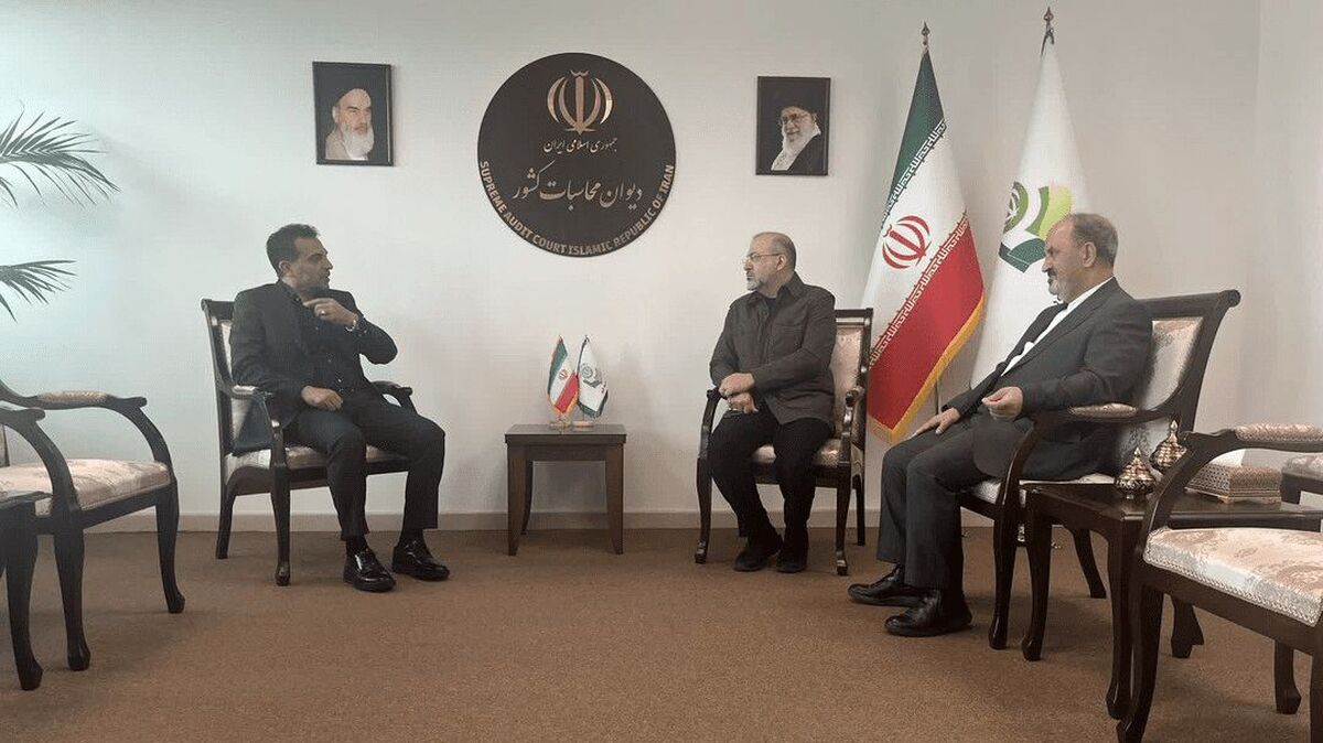 پیگیری نماینده همدان و فامنین برای تعیین تکلیف مزایای کادر دانشگاهی و مطالبات معیشتی کارکنان
