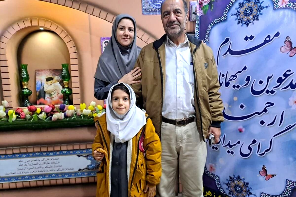 آیین بزرگداشت روز پدر در دبستان شاهد فاطمه زهرا (س)