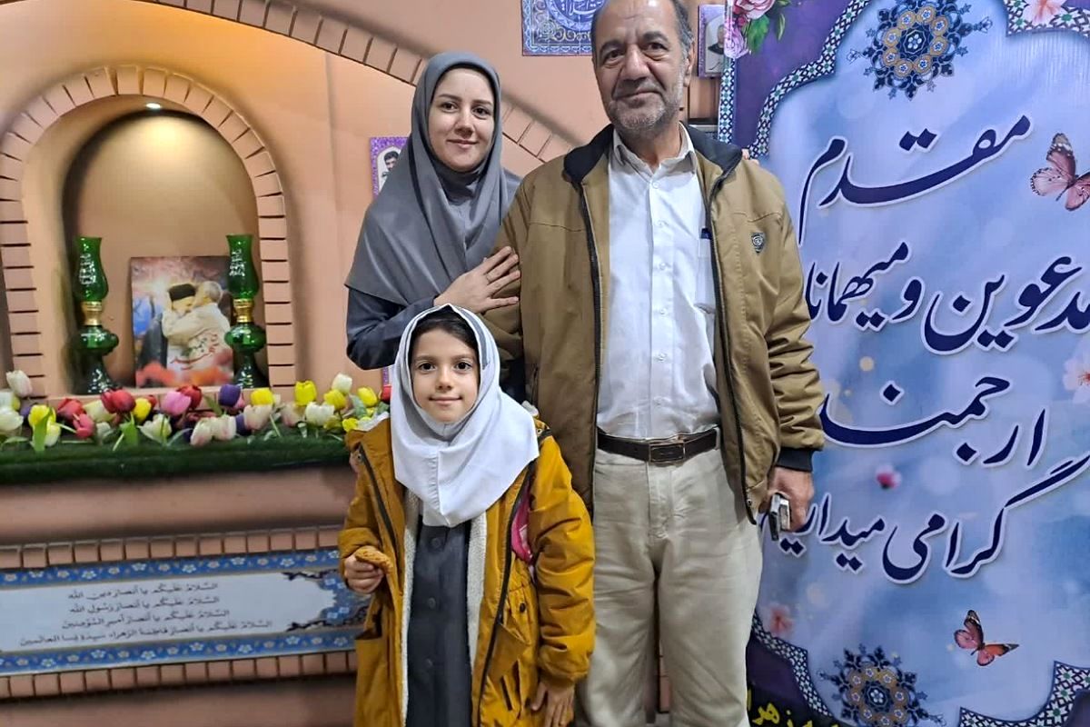 آیین بزرگداشت روز پدر در دبستان شاهد فاطمه زهرا (س)