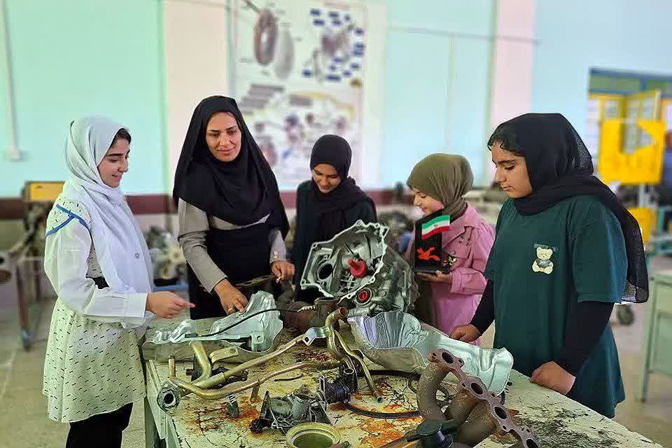 برگزاری نمایشگاه به مناسب هفته ملی مهارت در شهرستان باشت