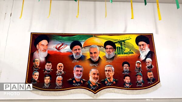 افتتاح نمایشگاه شهدای جنگ رمضان در روستای مومن آباد قم