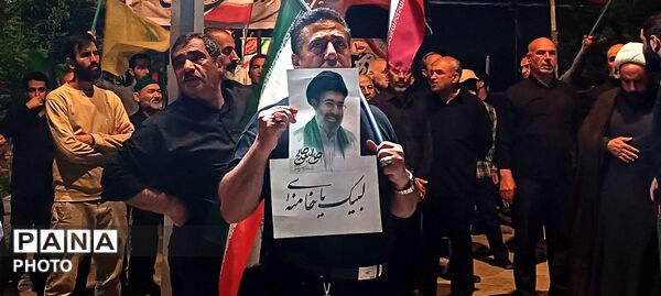 تداوم حضور مردم انقلابی در شب صد و بیستم از خروش مردمی