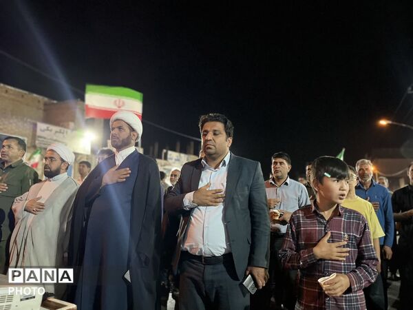 حضوردانش آموزان دراجتماع مردمی رودبارجنوب