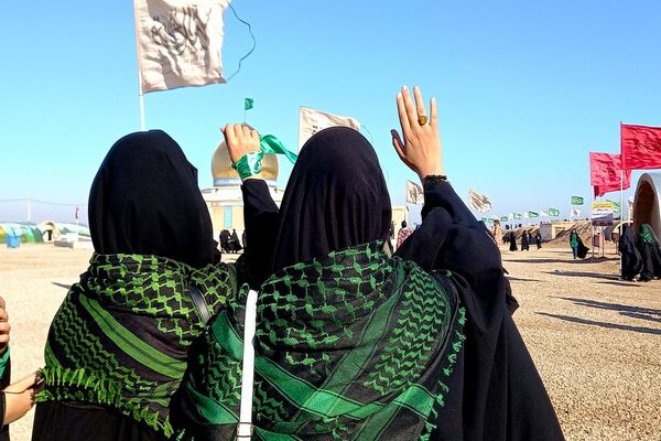 طلائیه سرزمینی به وسعت نور