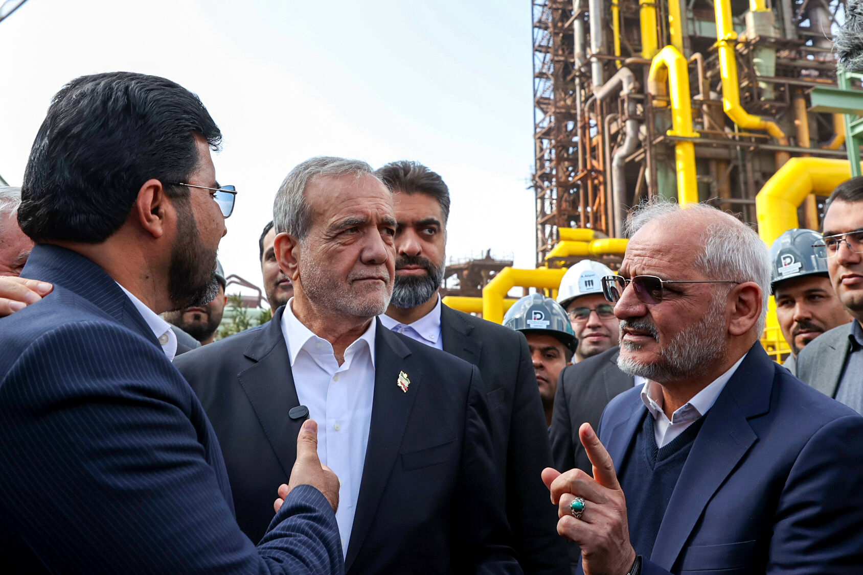 رئیس جمهور کارخانه احیا مستقیم مگامدول طوبی را افتتاح کرد