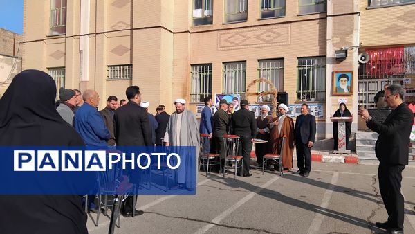 جشن بزرگ دانش‌آموزی فجر انقلاب اسلامی  در اهر
