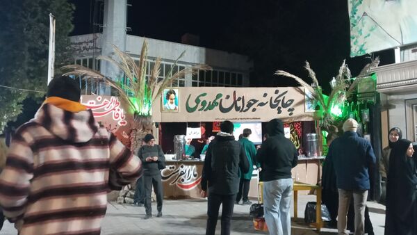  برپایی موکب و چایخانه جوانان مهدوی (عج) در شهرستان نیشابور