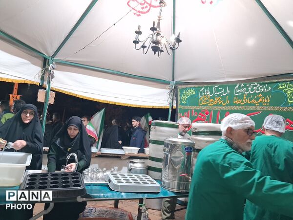 خدمات رسانی موکب های مردمی حسینه فضل نیشابور