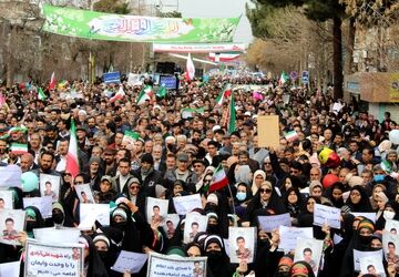  راهپیمایی تاریخی و باشکوه 22 بهمن با حضور مردم ولایتمدار شهرستان نیشابور