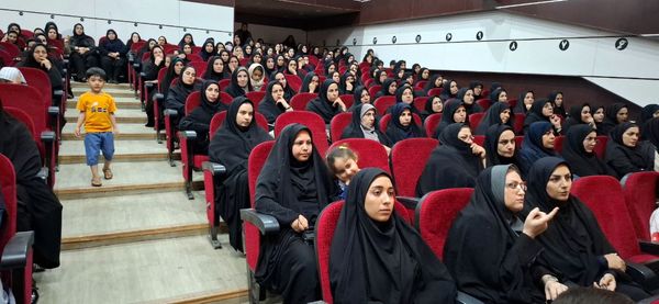 برگزاری جشن سپاس معلم در پلدختر و قدردانی از معلمان برتر