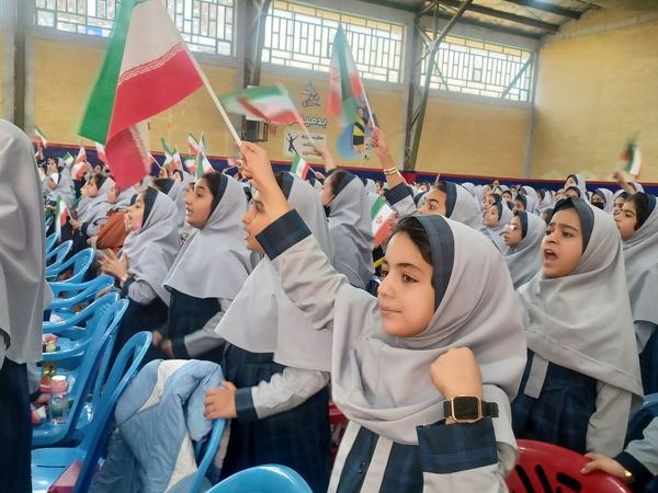 روزی پر نشاط و جان تازه در رگ‌های مدرسه